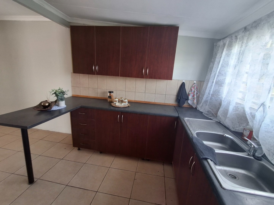 To Let 3 Bedroom Property for Rent in Willows Free State